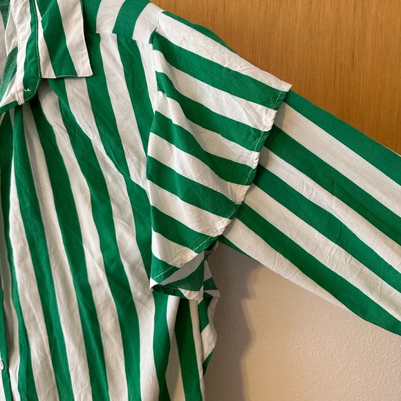 Green Striped Blouse with Flowy Sleeves - Picture 4 of 6